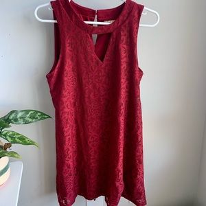 Lovely red dress, perfect for date nights or special event!